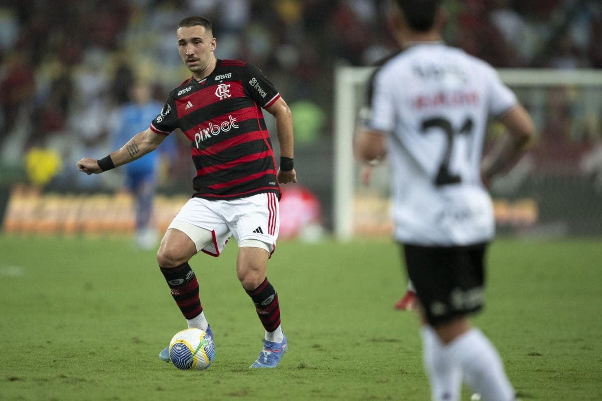 Vasco venceu apenas 2 dos últimos 20 jogos com o Flamengo; veja odds